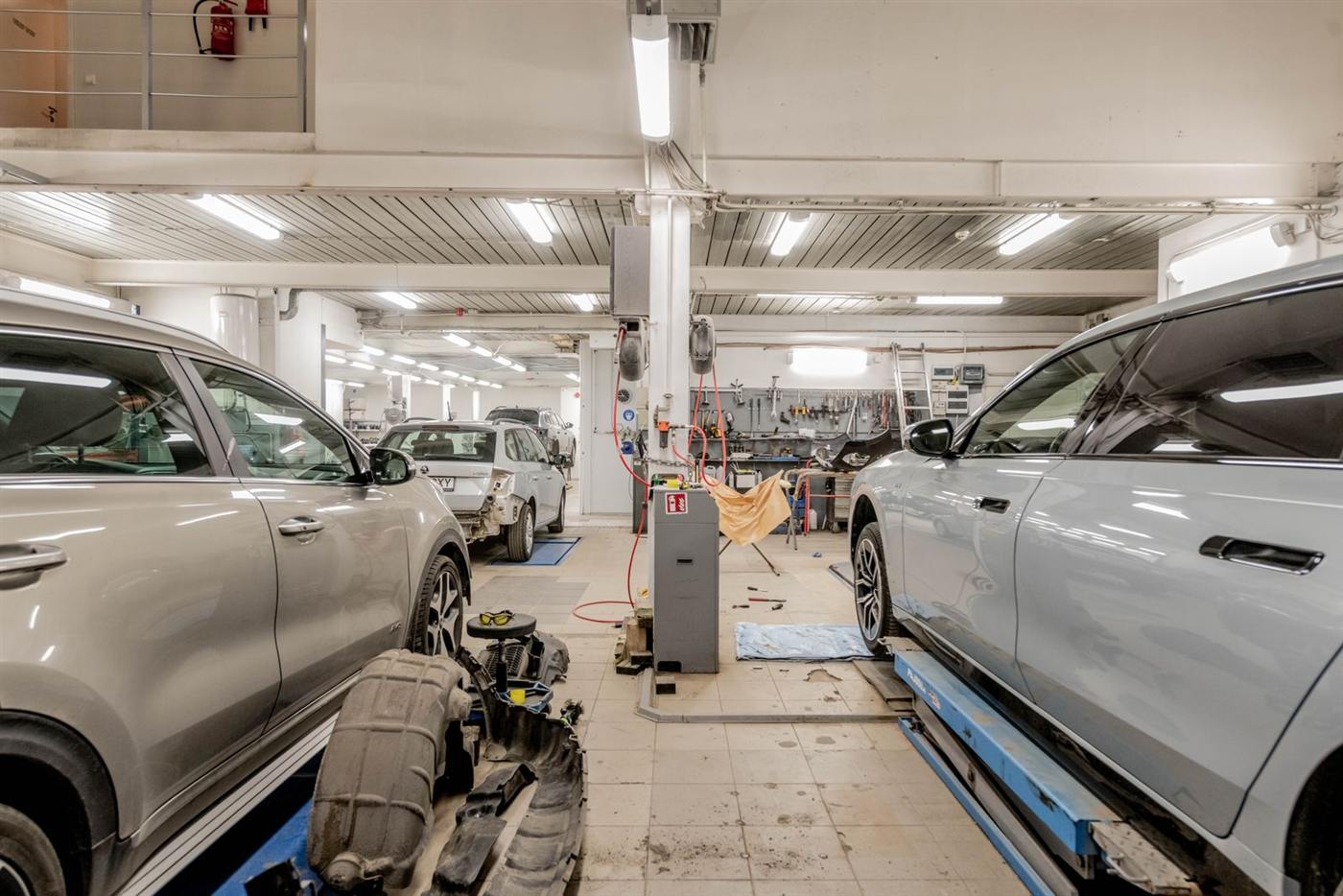 Intérieur d’un atelier de réparation automobile (photo d’illustration)